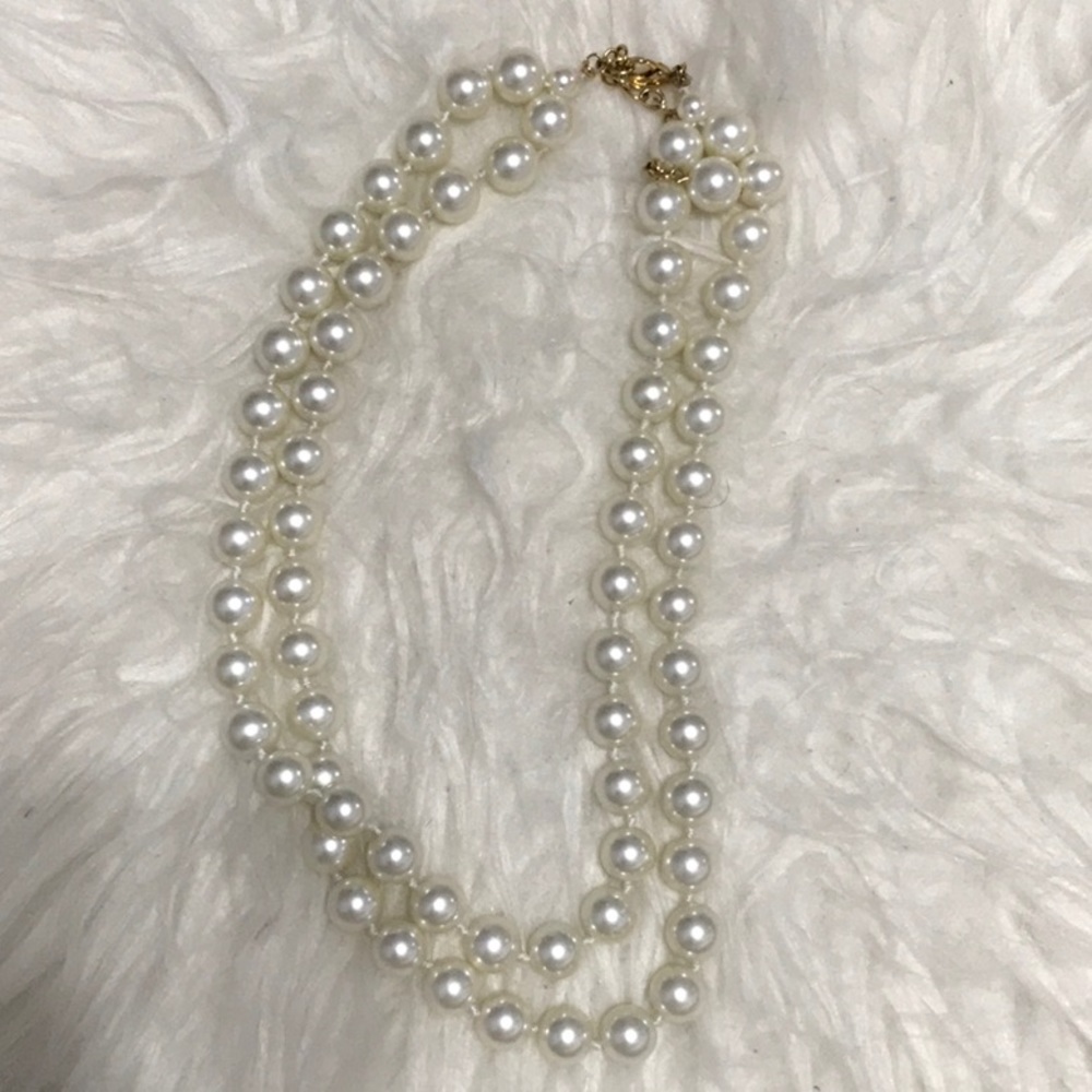 Chocker pearl necklace